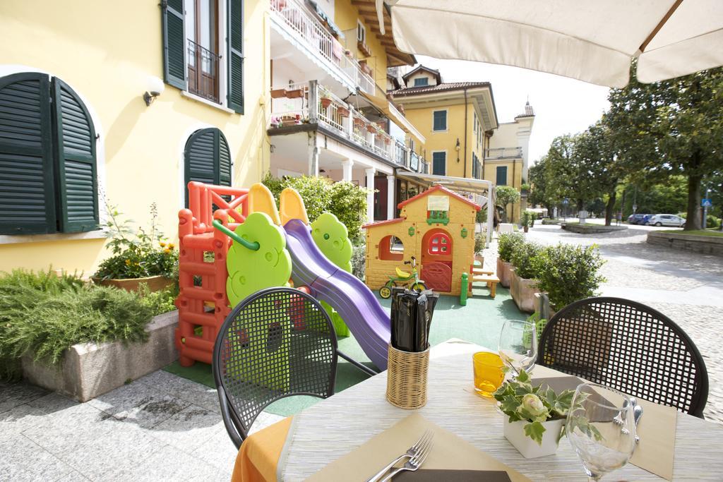 Albergo Pesce D'oro Verbania Exterior foto